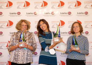 Como sala bianca premiazione Scritture di Lago, da sin. Rita Redaelli premio inediti, Gaia Manzini premio editi e Bérénice Capatti premio traduzione